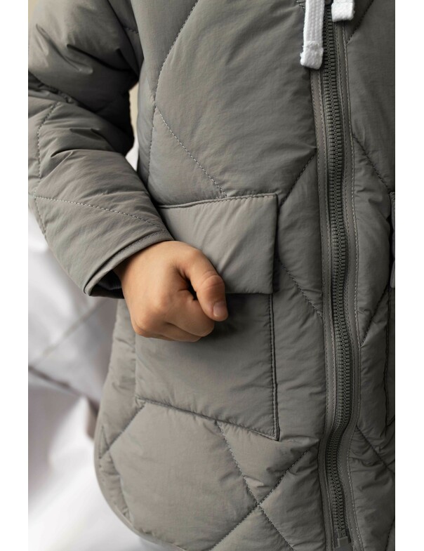 Дитяче пальто з плащової тканини