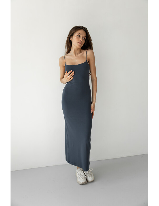 Жіноча класична сукня на тонких бретелях