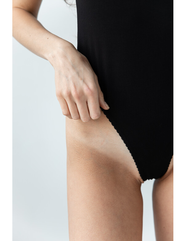 Жіноче боді-футболка