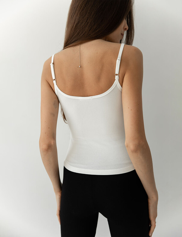 Женская майка на бретелях с регуляторами