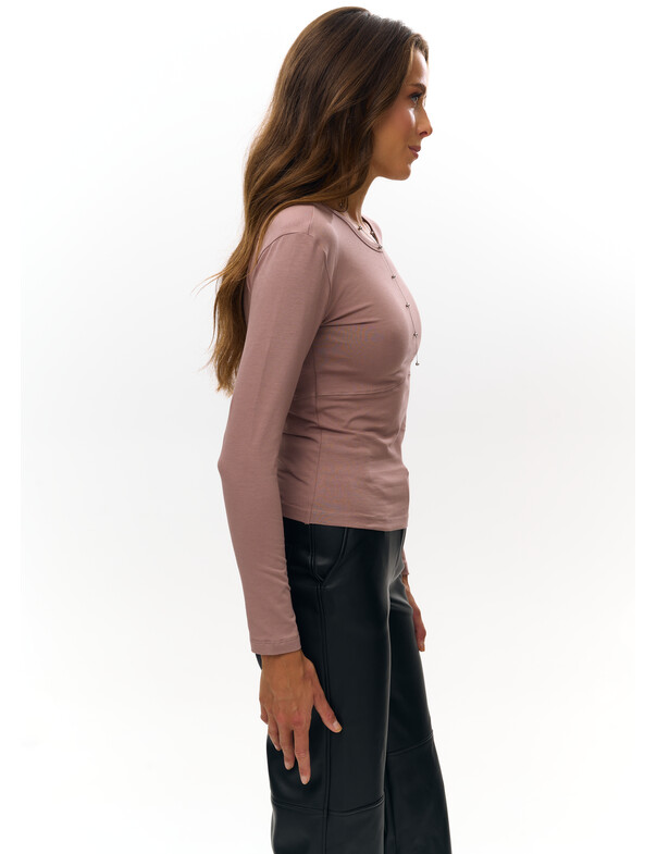 Жіночий лонгслів з декоративним швом