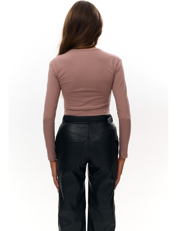 Женский лонгслив с декоративным швом