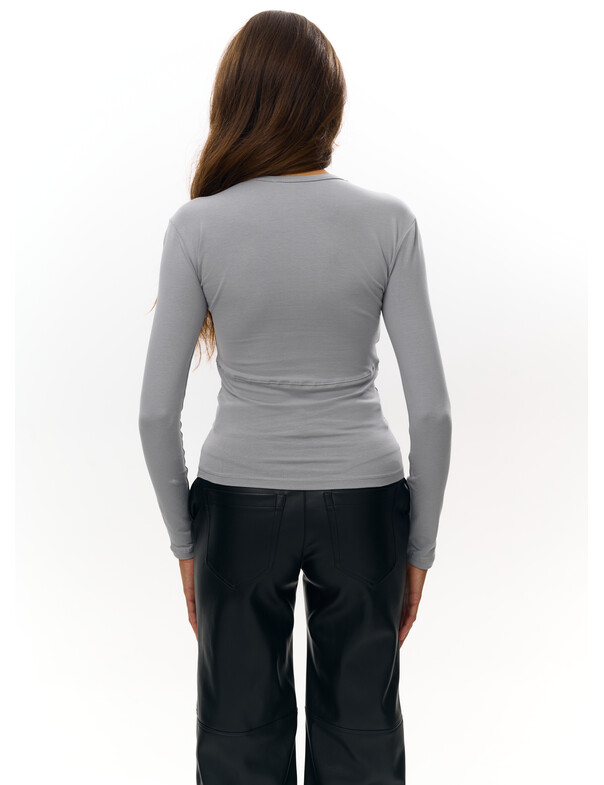 Жіночий лонгслів з декоративним швом