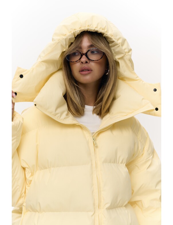 Жіночий пуховик оверсайз