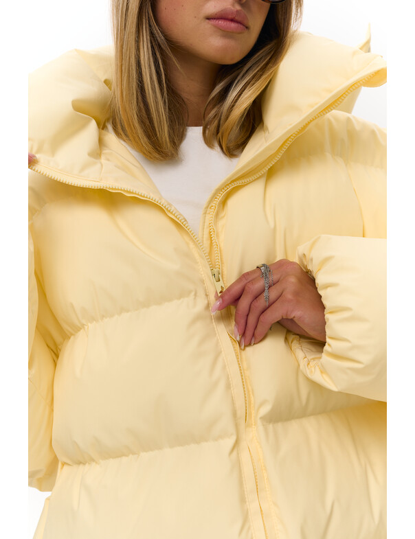 Женский пуховик оверсайз