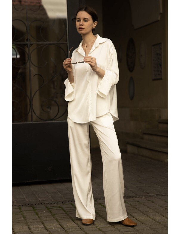 Жіночі легкі штани вільного крою