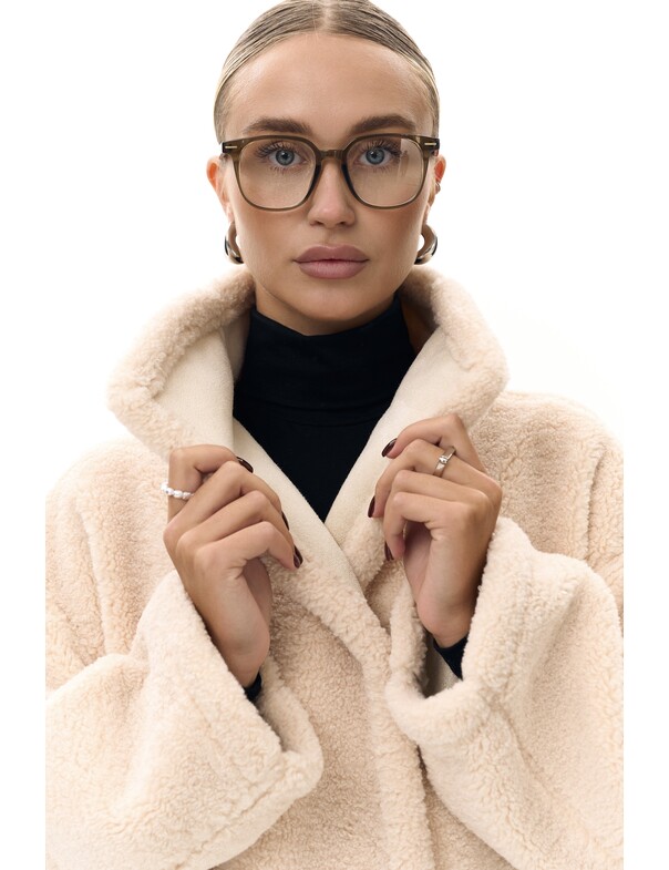 Женская дубленка Женская дубленка