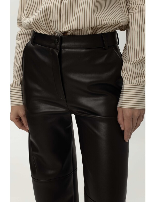 Жіночі штани із екошкіри