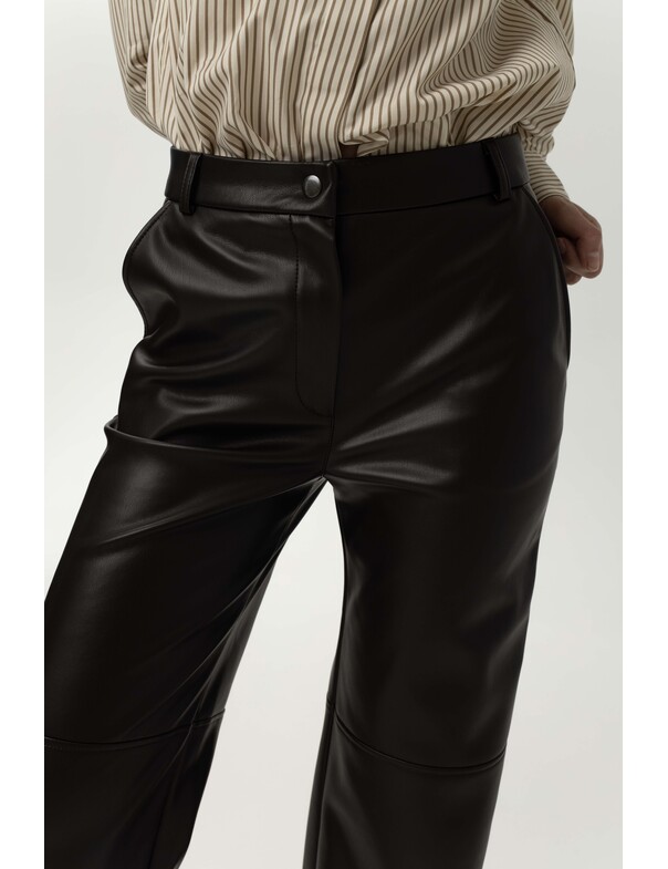 Жіночі штани із екошкіри