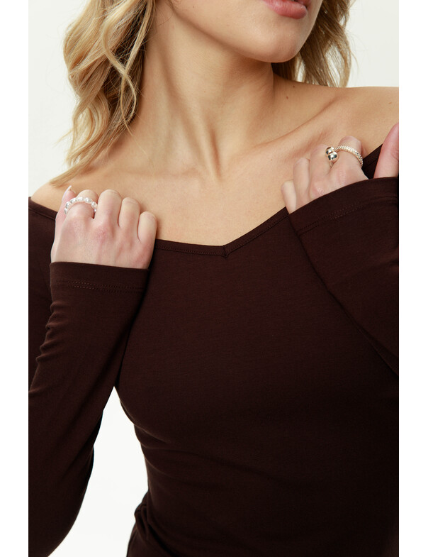 Лонгслів з відкритими плечима