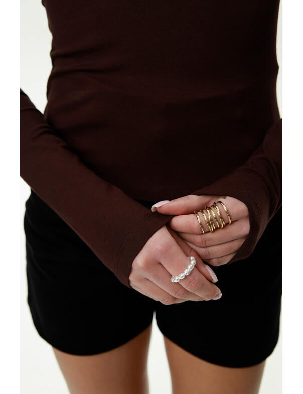 Лонгслив приталенный с воротником