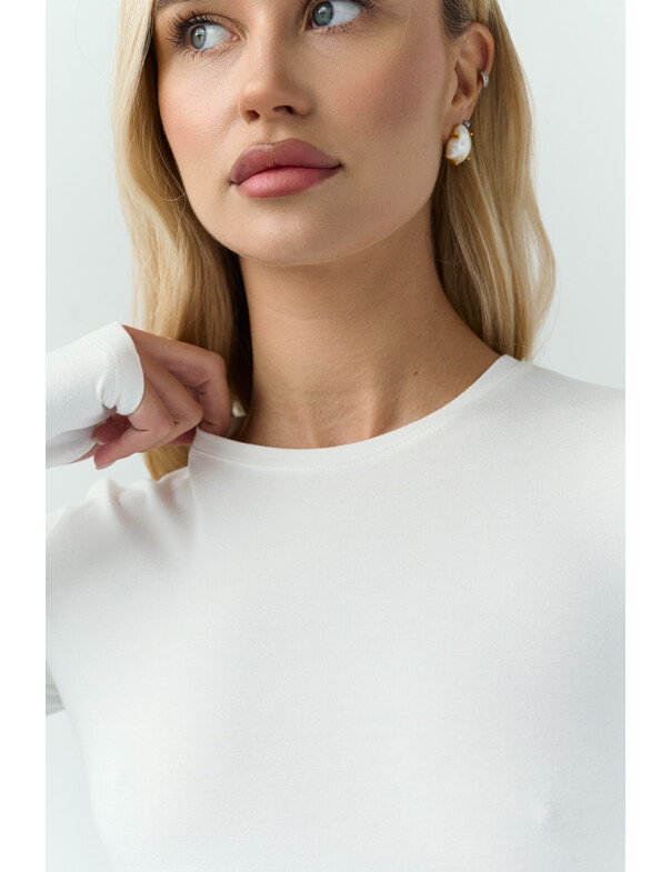 Лонгслив вискоза с вырезом на пальчик