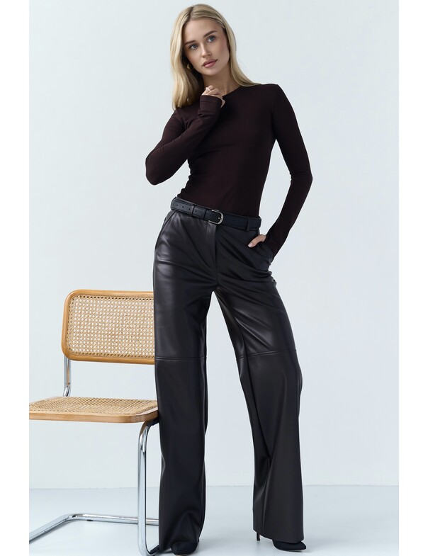 Лонгслів віскоза з вирізом на пальчик