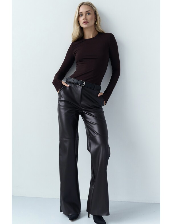 Лонгслів віскоза з вирізом на пальчик