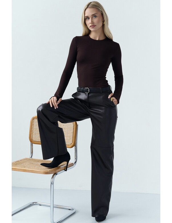 Лонгслив вискоза с вырезом на пальчик