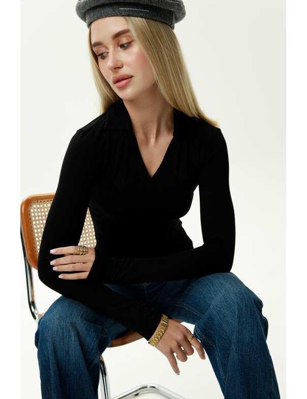 Лонгслив приталенный с воротником