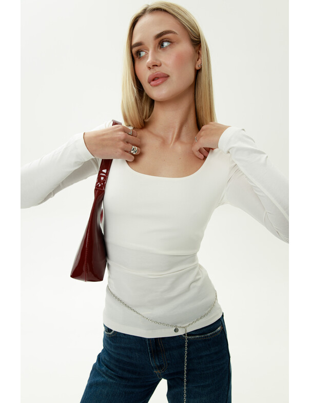 Жіночий лонгслів з круглим глибоким вирізом