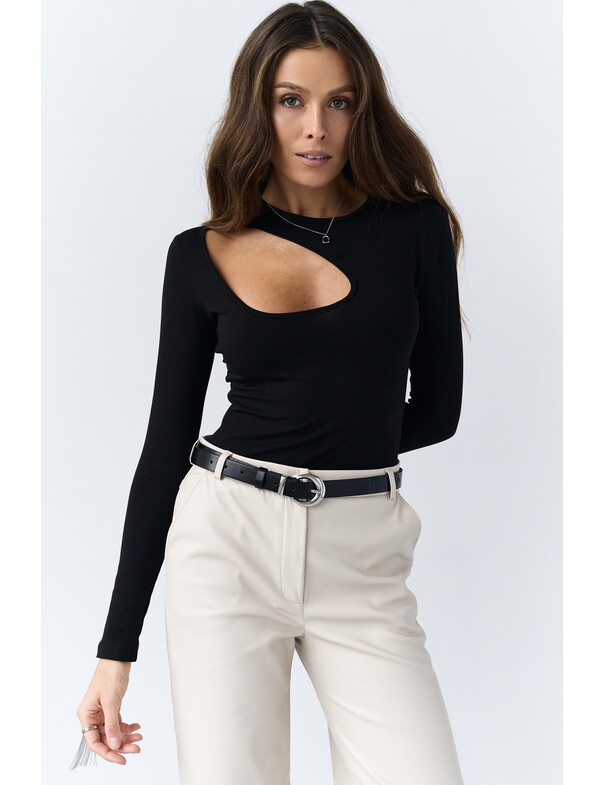 Лонгслив с асимметричным вырезом