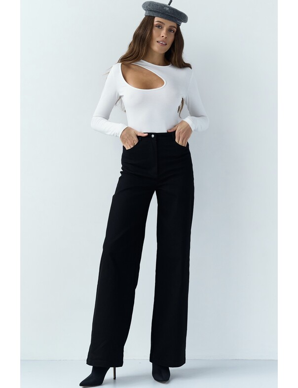 Лонгслів з асиметричним вирізом