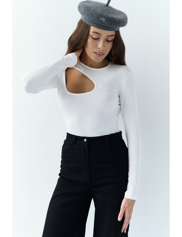 Лонгслів з асиметричним вирізом