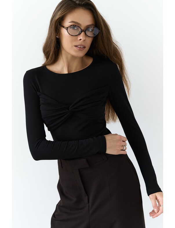 Лонгслив с драпировкой на лифе