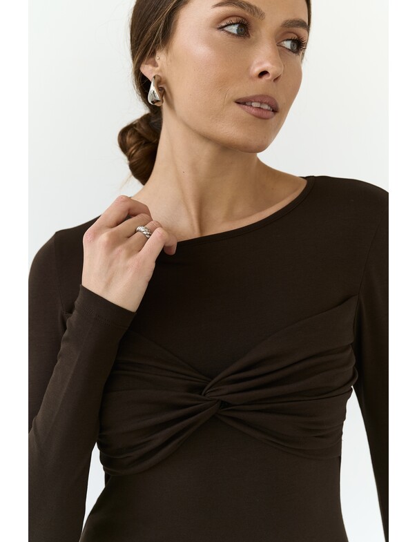 Лонгслів з драпіруванням по ліфу