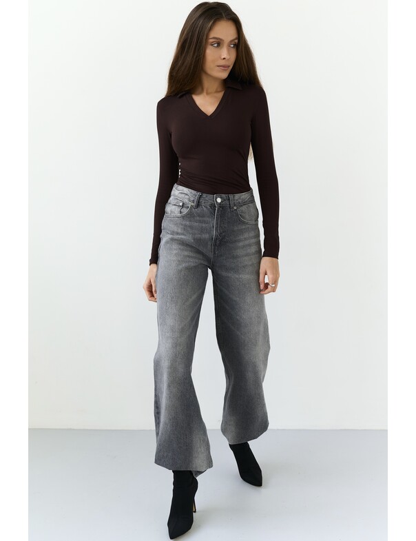 Лонгслив приталенный с воротником