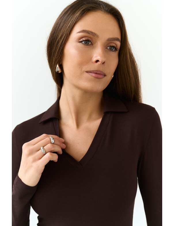 Лонгслів приталений з воротніком