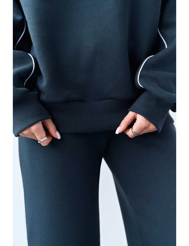 Свитшот с кантом на флисе