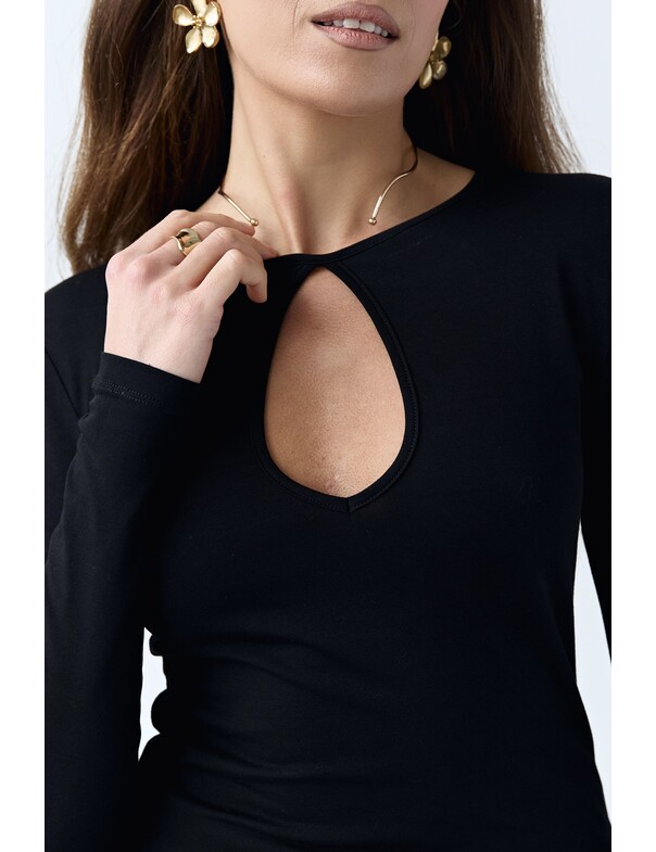 Лонгслів з вирізом капелька