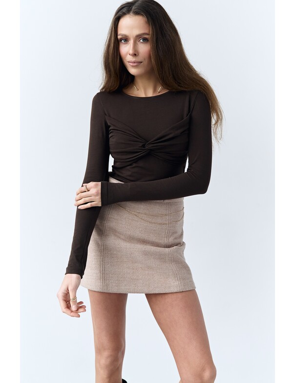 Лонгслив с драпировкой на лифе