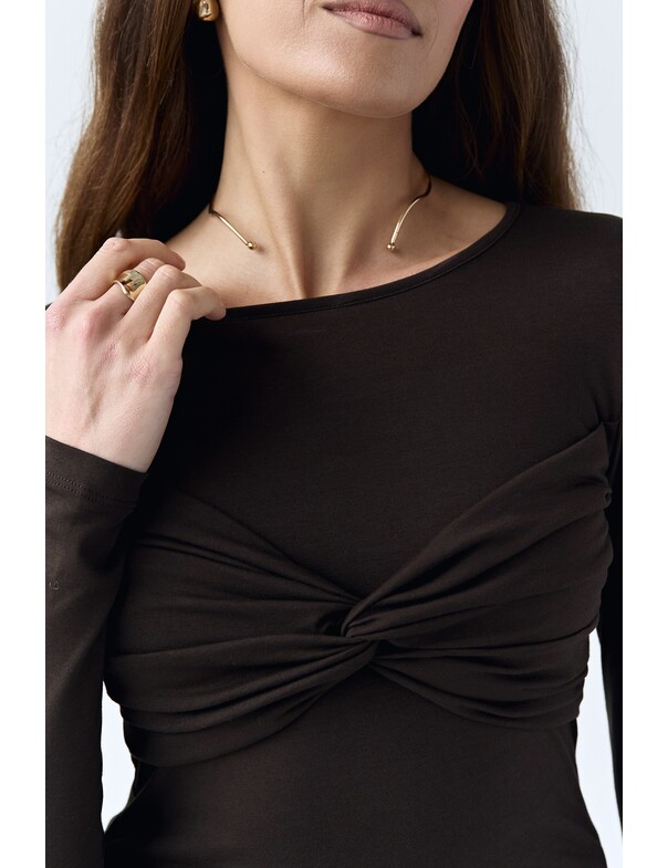 Лонгслив с драпировкой на лифе