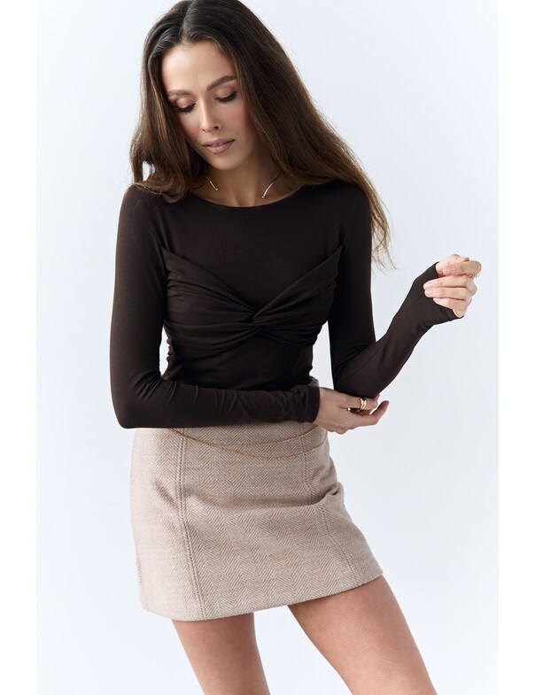 Лонгслив с драпировкой на лифе