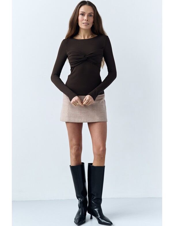 Лонгслив с драпировкой на лифе