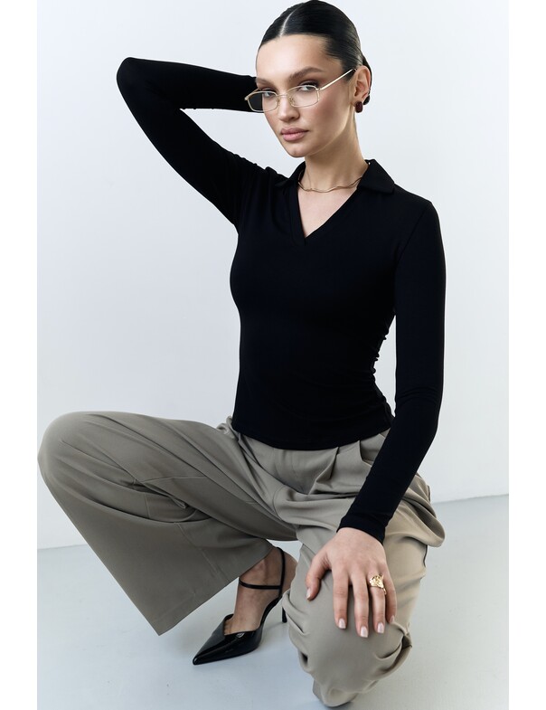 Лонгслив приталенный с воротником