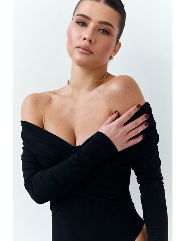 Боди с драпировкой на запах