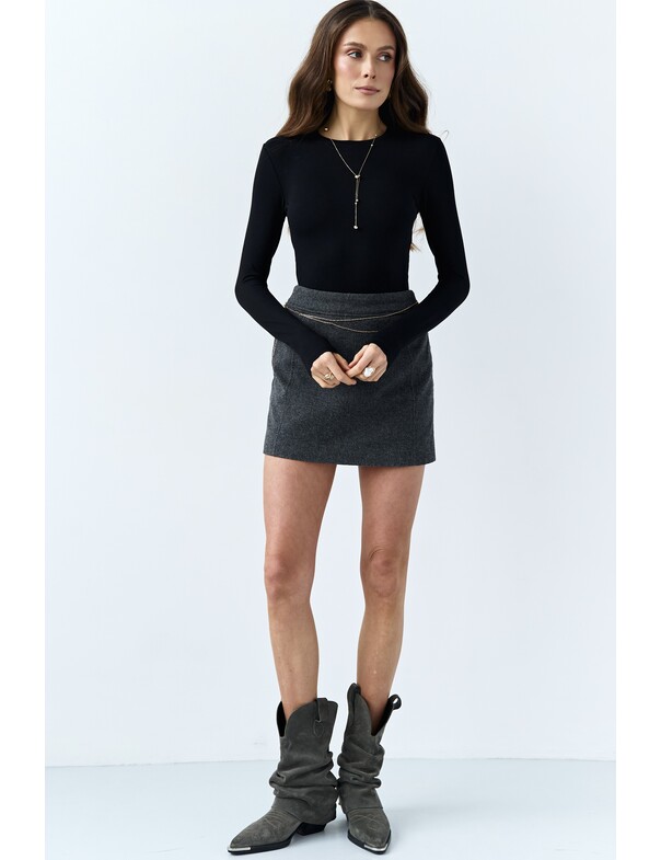 Женский лонгслив приталенный из вискозы