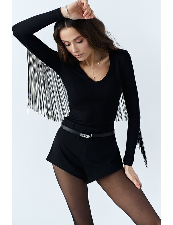 Лонгслив с бахромой по спине