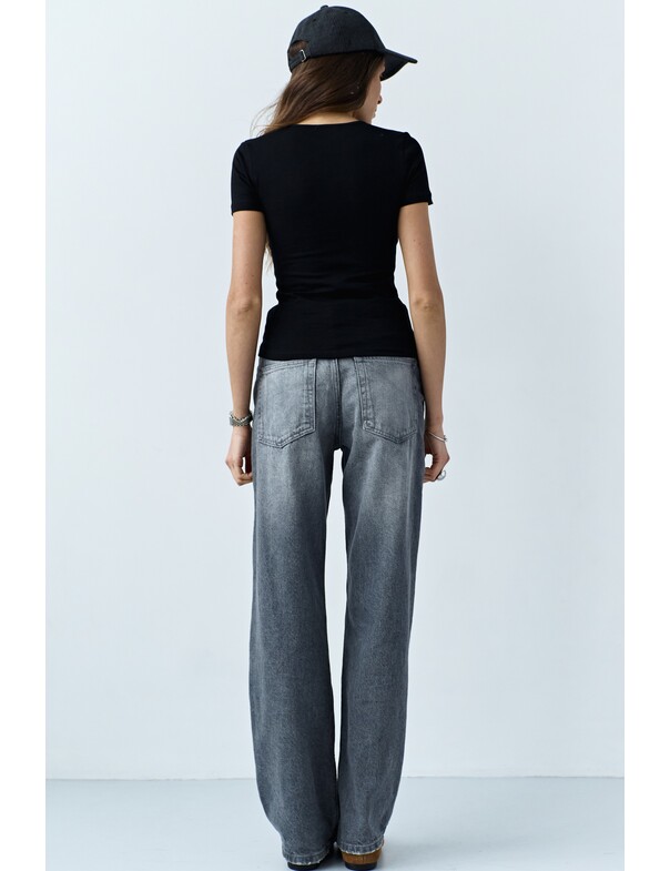 Женская приталенная футболка