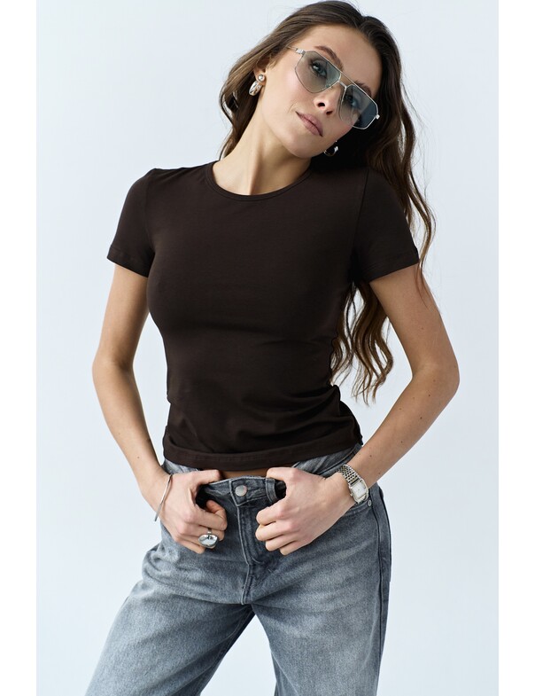 Женская приталенная футболка