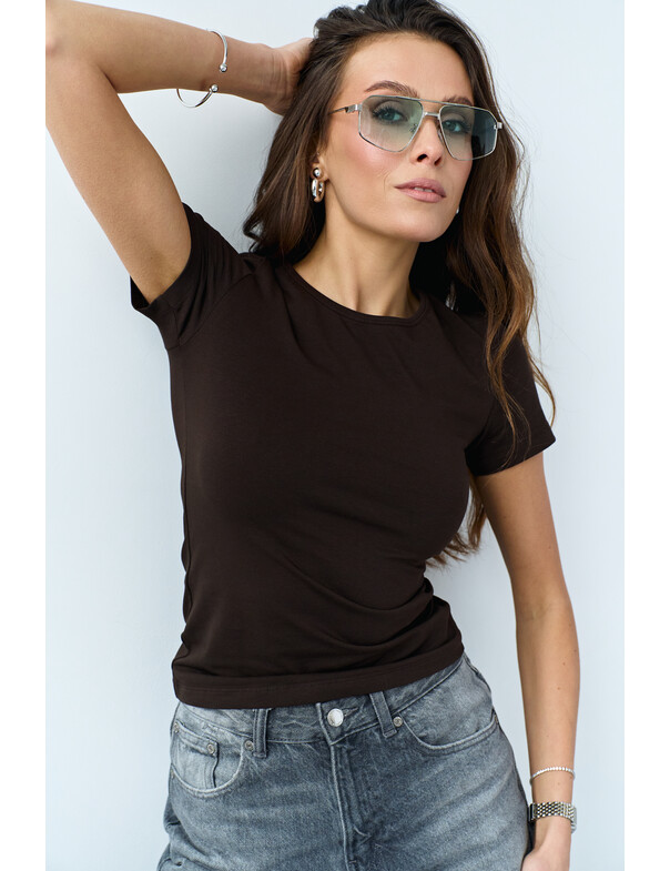 Жіноча приталена футболка колір білий 0