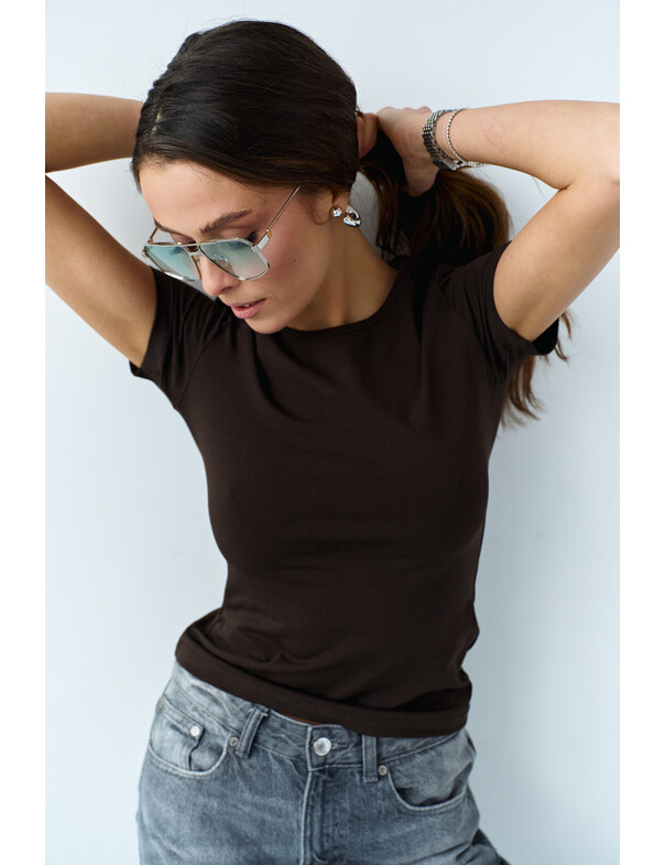 Жіноча приталена футболка колір білий 0