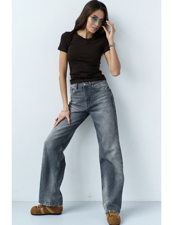 Женская приталенная футболка