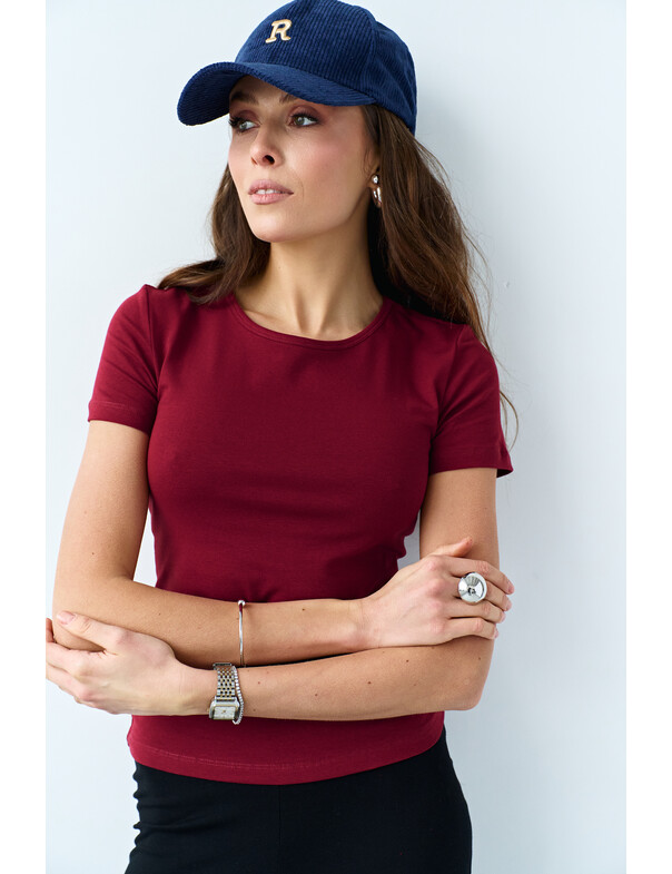 Жіноча приталена футболка колір білий 0