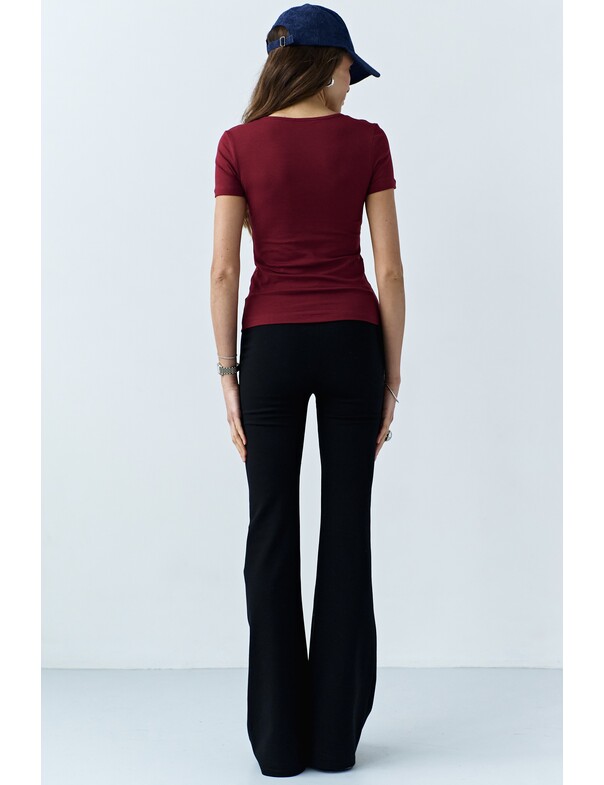 Жіноча приталена футболка колір білий 0