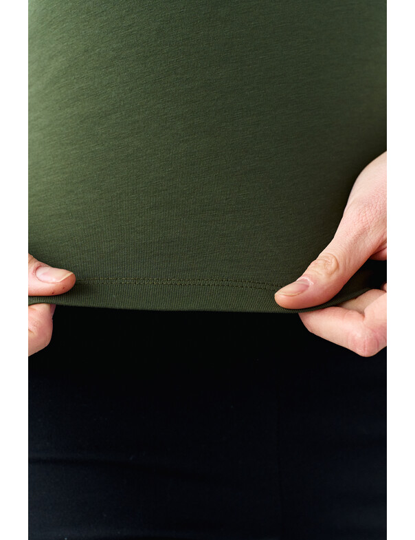 Женская приталенная футболка