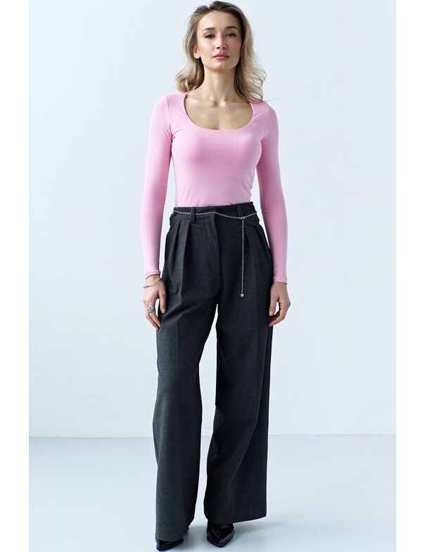 Жіночий лонгслів з круглим глибоким вирізом