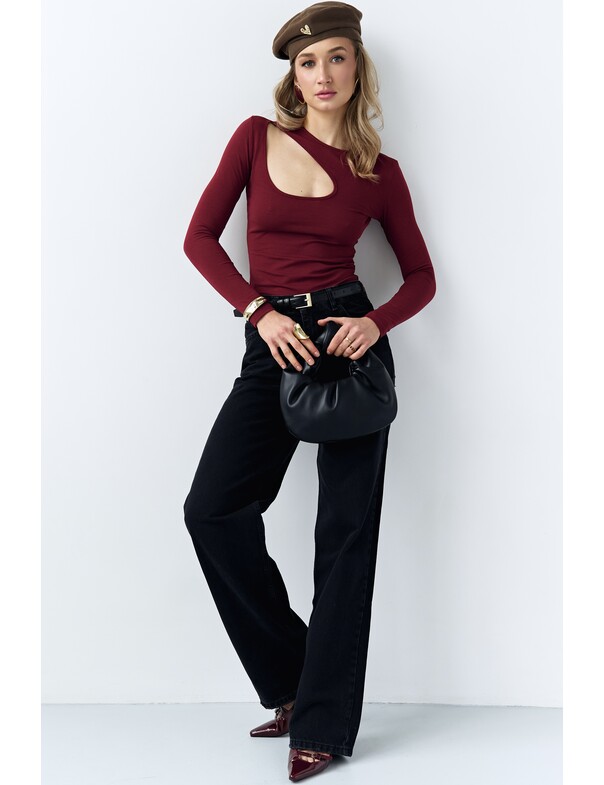 Лонгслів з асиметричним вирізом