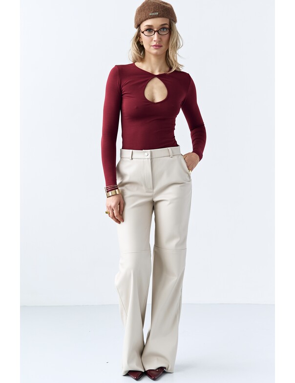 Лонгслів з вирізом капелька