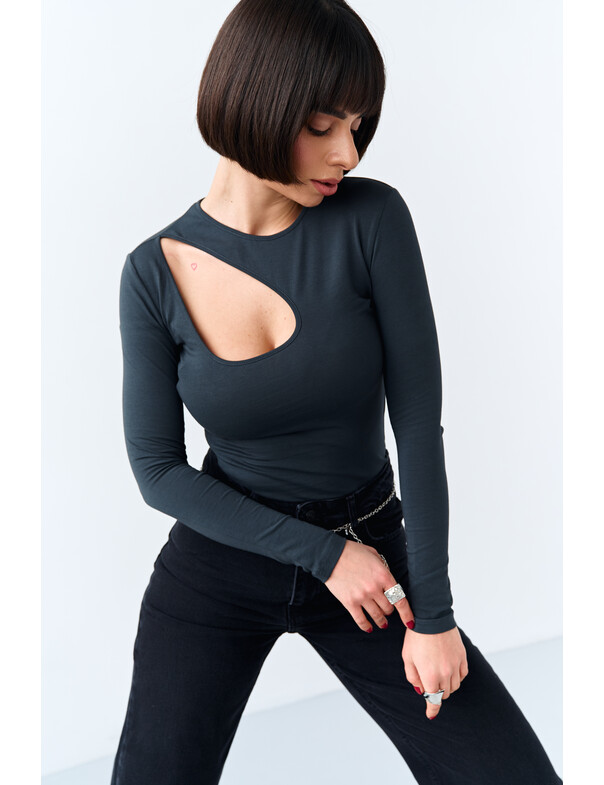 Лонгслів з асиметричним вирізом